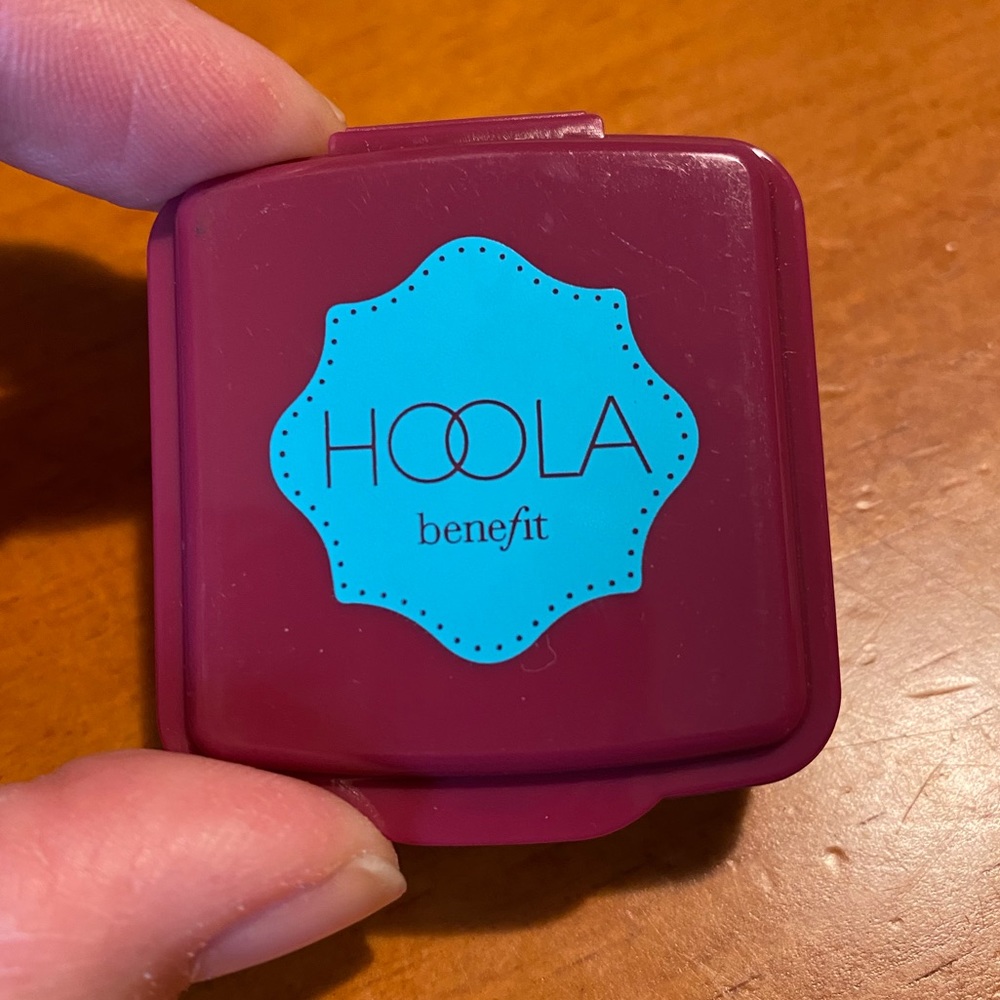 Benefit HOOLA Bronzer - Picture 7 of 14
